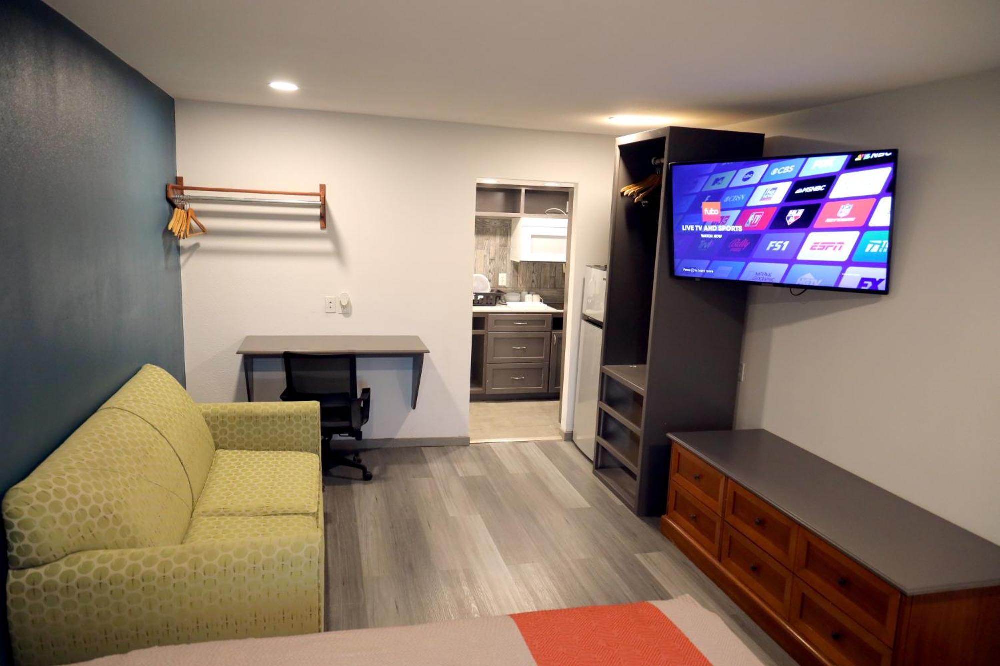 Town Place Studio Apartment Snyder Экстерьер фото
