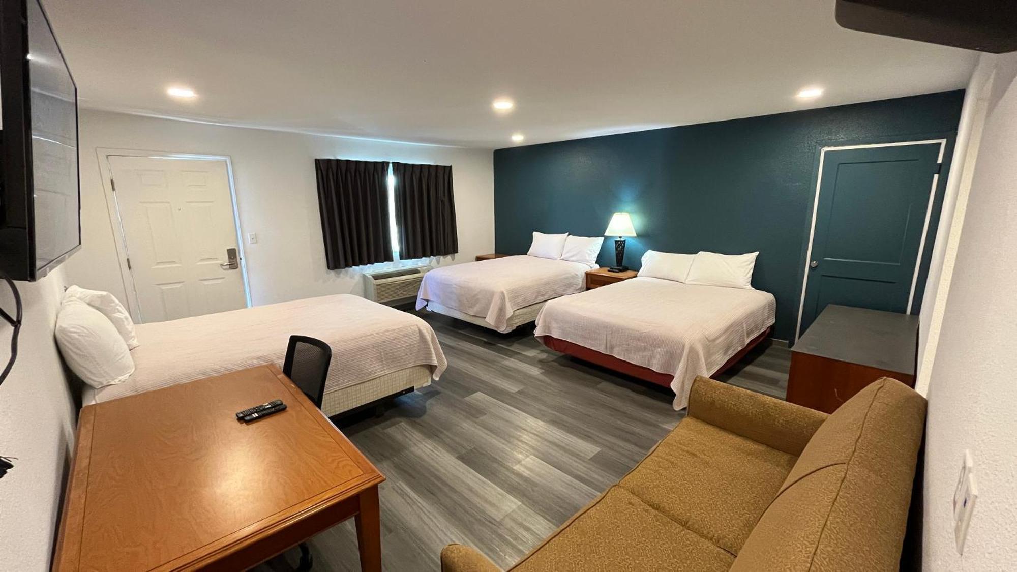 Town Place Studio Apartment Snyder Экстерьер фото